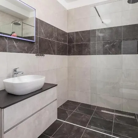 Willa Lemily With Private Pool By Guide