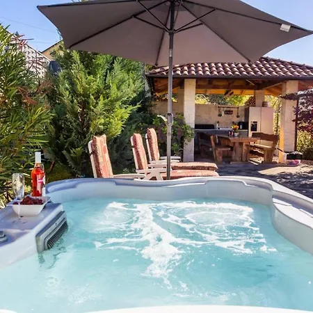 Lemily With Private Pool By Guide Willa Matulji