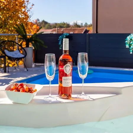 Willa Lemily With Private Pool By Guide *