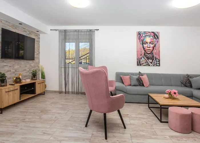 Vilă Lemily With Private Pool By Guide *