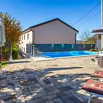 Lemily With Private Pool By Guide Willa *