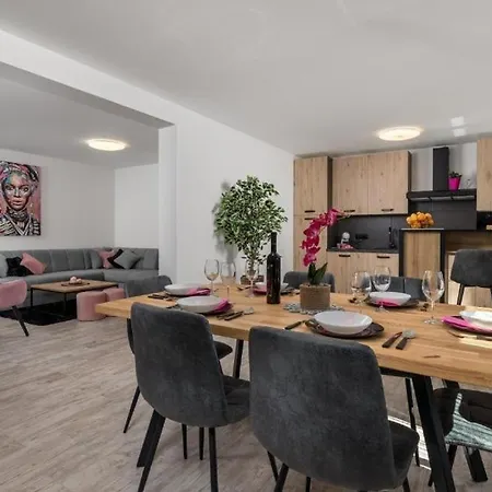 Lemily With Private Pool By Guide *