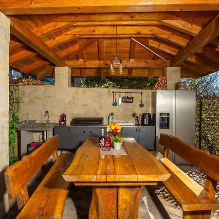 Lemily With Private Pool By Guide Vila Matulji