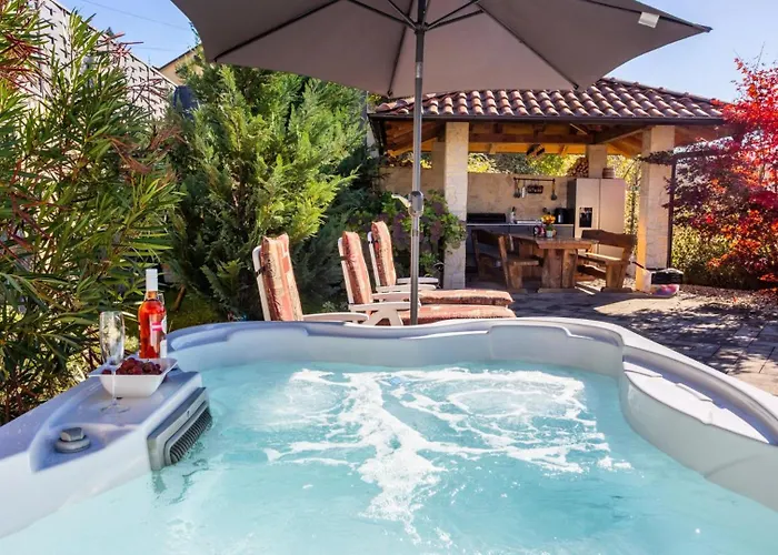 Lemily With Private Pool By Guide *