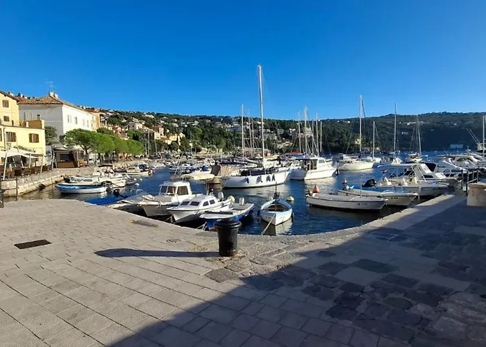 Lemily With Private Pool By Guide